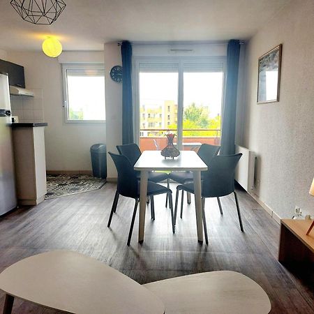Le Montauriol - Logement Avec Terrasse - Piscine -Tennis - Place De Parking Privee Lejlighed Montauban Eksteriør billede
